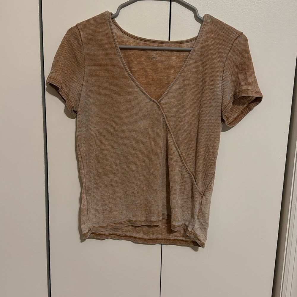 American Eagle Wrap T Shirt